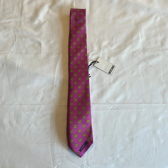 $150 Moschino Bear Print Logo Silk Necktie Tie NWT - Picture 2 of 5